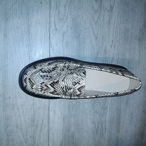 Snakeskin Patterned Women's Loafers